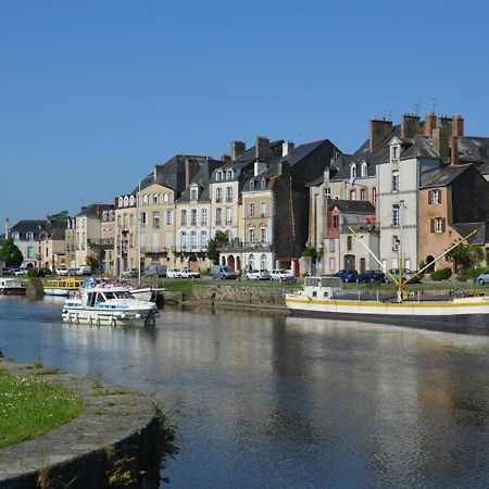 Spacieux T3 Lumineux Dans Quartier Historique Avec Wifi Redon Εξωτερικό φωτογραφία