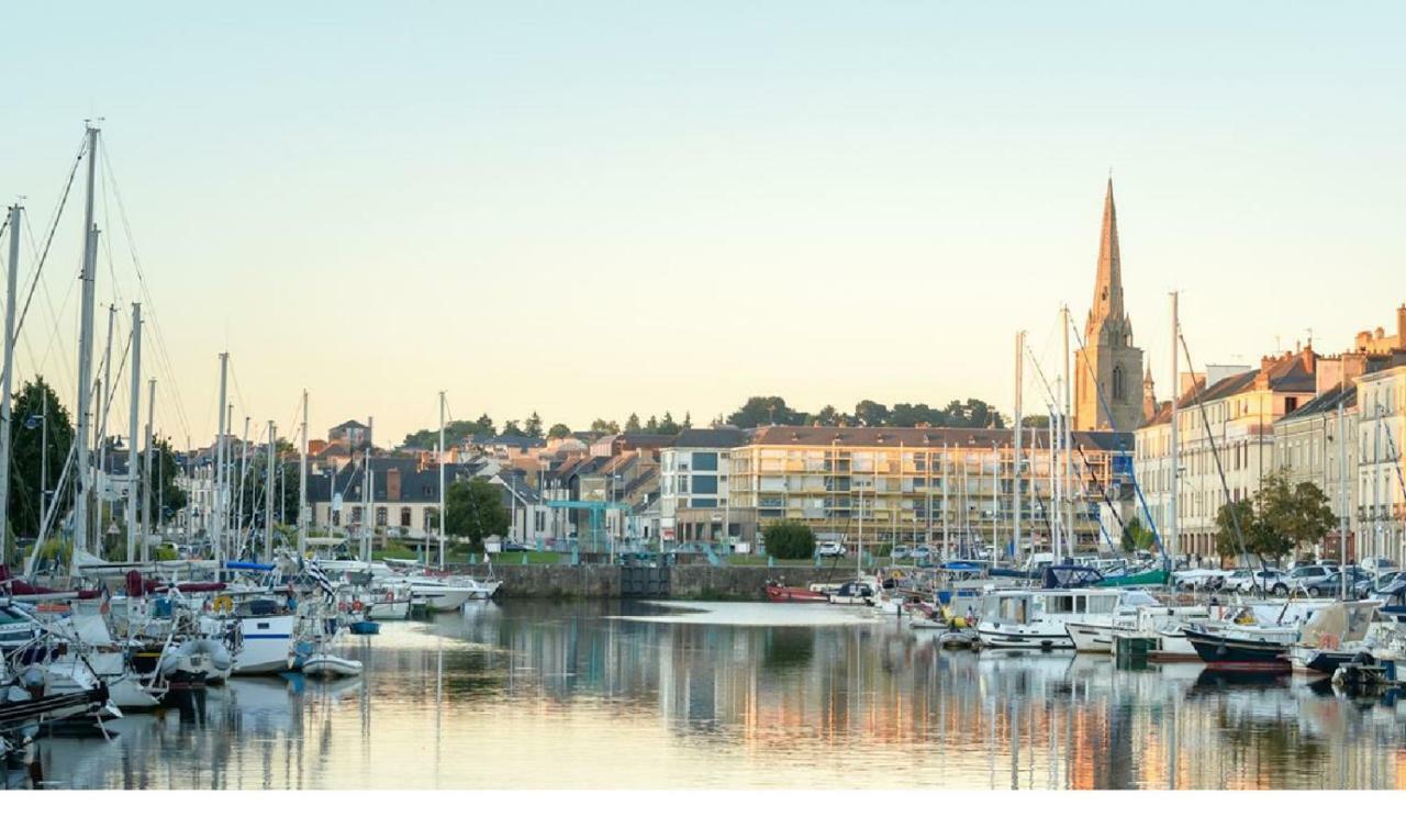 Spacieux T3 Lumineux Dans Quartier Historique Avec Wifi Redon Εξωτερικό φωτογραφία