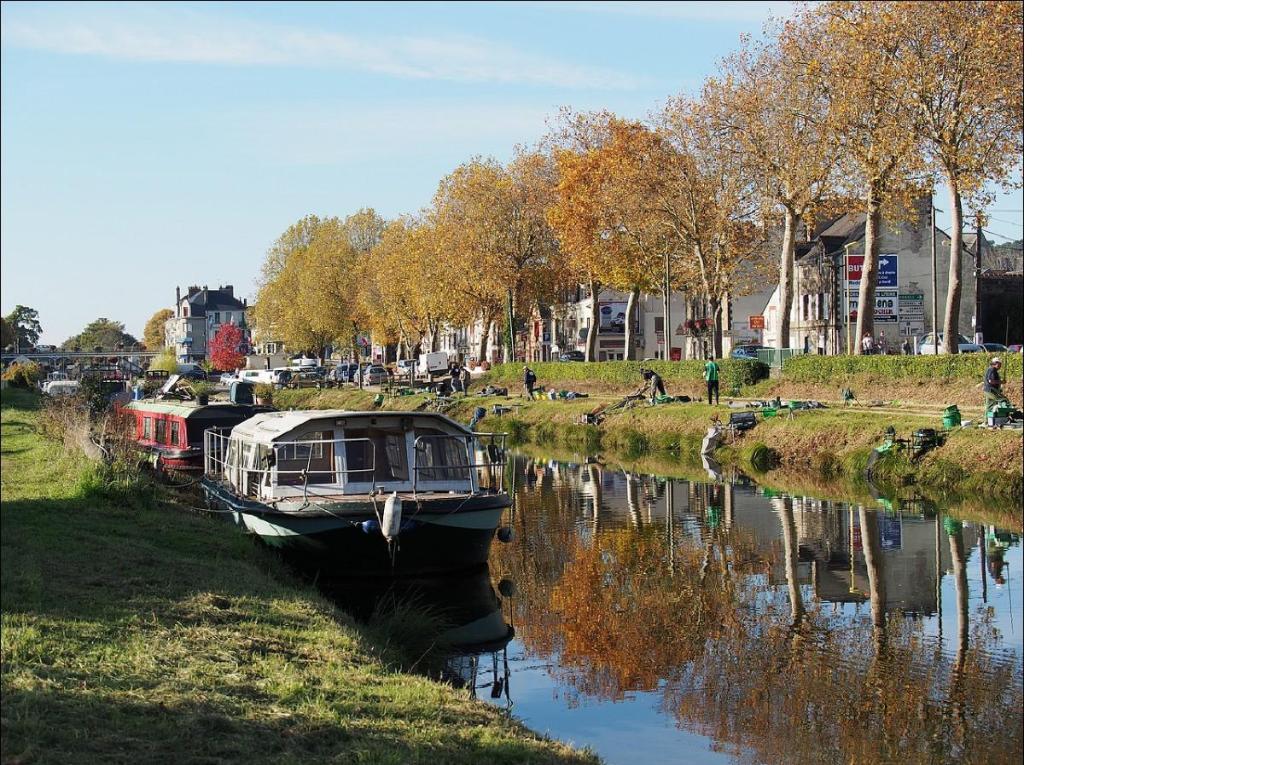 Spacieux T3 Lumineux Dans Quartier Historique Avec Wifi Redon Εξωτερικό φωτογραφία